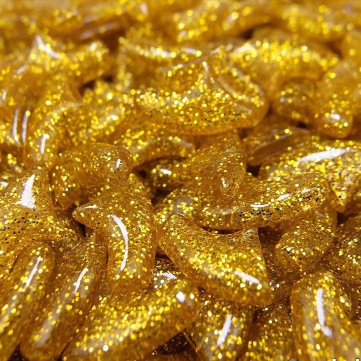 covers for cat nails in gold glitter colour